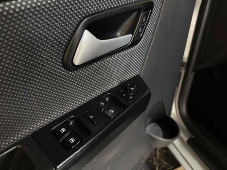 VOLKSWAGEN Fox 1.0 4P FLEX, Foto 10