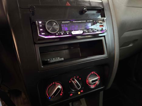 VOLKSWAGEN Fox 1.6 4P, Foto 10