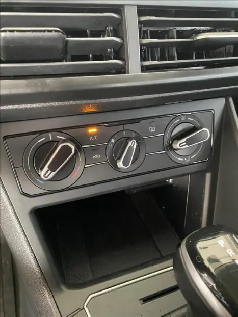 VOLKSWAGEN Nivus 1.0 4P FLEX 200 TSI COMFORTLINE TURBO AUTOM�TICO, Foto 14