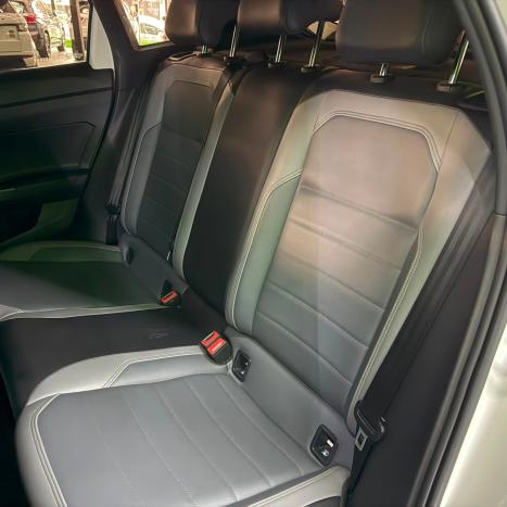 VOLKSWAGEN Nivus 1.0 4P FLEX 200 TSI HIGHLINE TURBO AUTOMÁTICO, Foto 20