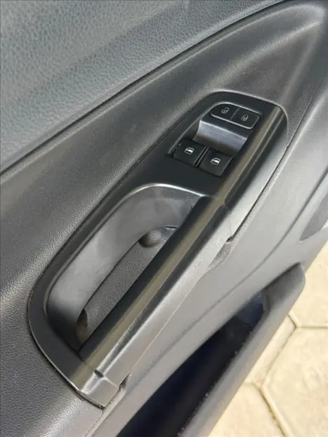 VOLKSWAGEN Saveiro 1.6 16V FLEX MSI ROBUST CABINE SIMPLES, Foto 8