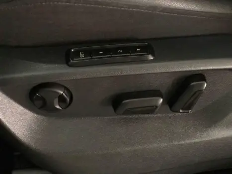 VOLKSWAGEN Tiguan 1.4 250 TSI TOTAL FLEX ALLSPACE TURBO AUTOM�TICO TIPTRONIC, Foto 17