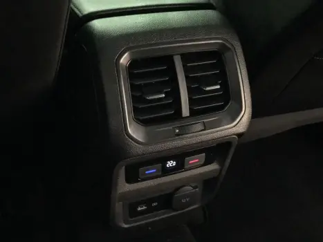 VOLKSWAGEN Tiguan 1.4 250 TSI TOTAL FLEX ALLSPACE TURBO AUTOM�TICO TIPTRONIC, Foto 20