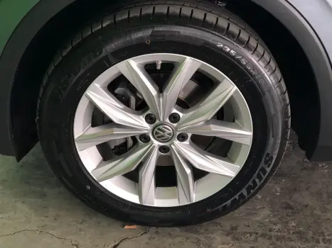 VOLKSWAGEN Tiguan 1.4 250 TSI TOTAL FLEX ALLSPACE TURBO AUTOM�TICO TIPTRONIC, Foto 24