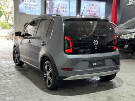 VOLKSWAGEN UP 1.0 4P FLEX 170 TSI XTREME, Foto 5