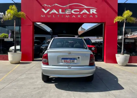 CHEVROLET Classic Sedan 1.0 4P, Foto 6