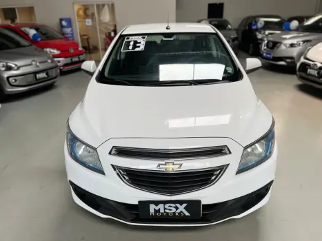 CHEVROLET Onix Hatch 1.4 4P FLEX LT, Foto 4