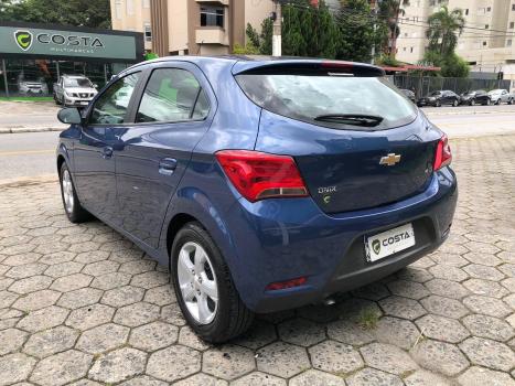 CHEVROLET Onix Hatch 1.4 4P FLEX LT, Foto 5