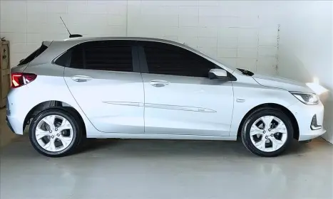 CHEVROLET Onix Hatch 1.0 12V 4P FLEX PREMIER TURBO AUTOMTICO, Foto 7