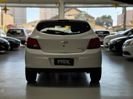 CHEVROLET Onix Hatch 1.4 4P FLEX LT, Foto 10
