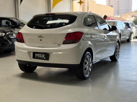 CHEVROLET Onix Hatch 1.4 4P FLEX LT, Foto 12