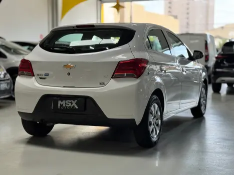 CHEVROLET Onix Hatch 1.0 12V 4P FLEX LT, Foto 12
