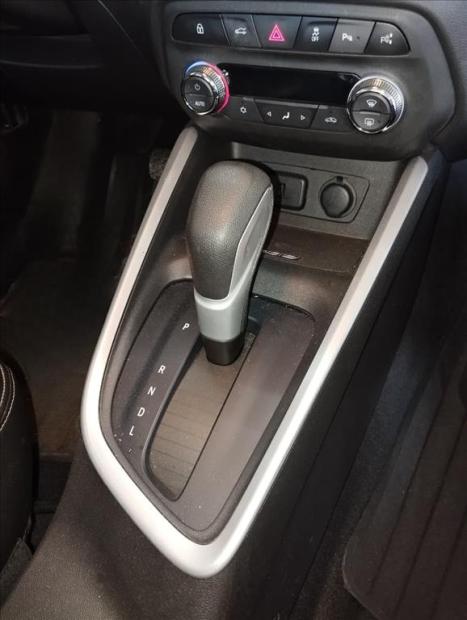 CHEVROLET Onix Hatch 1.0 12V 4P FLEX PLUS TURBO AUTOMTICO, Foto 14
