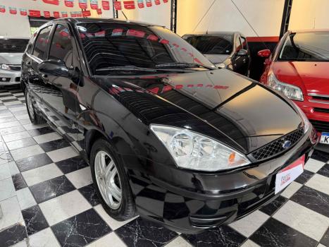 FORD Focus Hatch 1.6 4P GLX, Foto 1