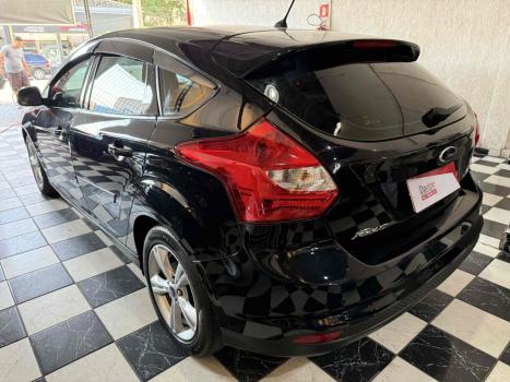 FORD Focus Hatch 1.6 16V 4P FLEX S, Foto 4