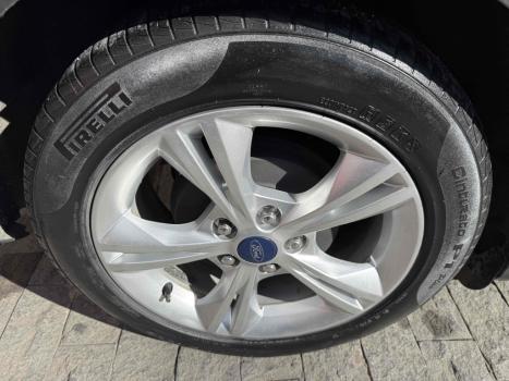 FORD Focus Hatch 1.6 16V 4P FLEX S, Foto 4