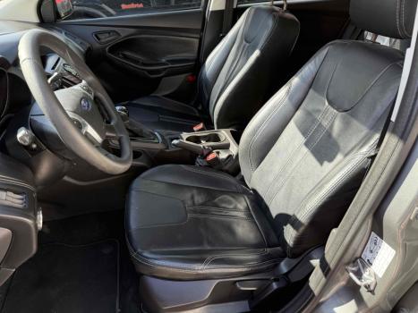 FORD Focus Hatch 1.6 16V 4P FLEX S, Foto 8