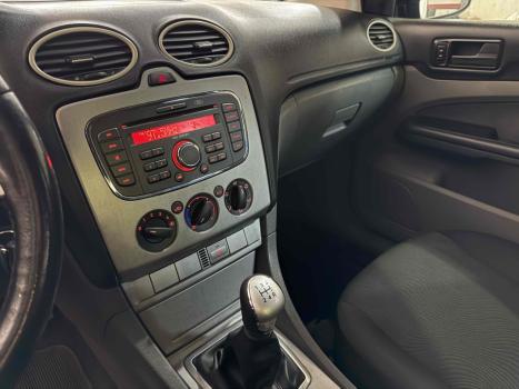FORD Focus Hatch 1.6 4P, Foto 10