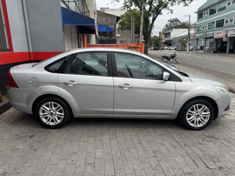 FORD Focus Sedan 2.0 16V 4P GLX AUTOMTICO, Foto 2