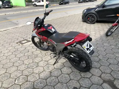 HONDA NX Falcon 400, Foto 5