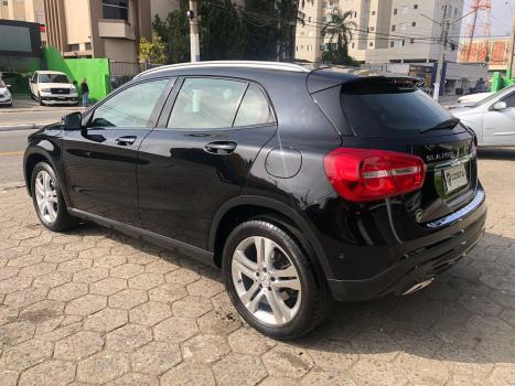 MERCEDES-BENZ GLA 200 1.6 16V 4P FLEX CGI ENDURO TURBO AUTOMTICO, Foto 5