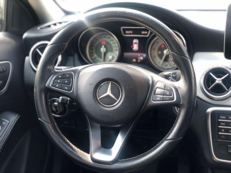 MERCEDES-BENZ GLA 200 1.6 16V 4P FLEX CGI ENDURO TURBO AUTOMTICO, Foto 9