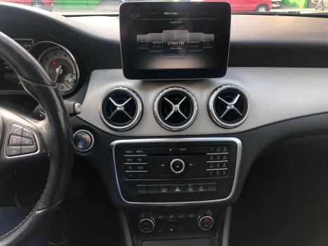 MERCEDES-BENZ GLA 200 1.6 16V 4P FLEX CGI ENDURO TURBO AUTOMTICO, Foto 11