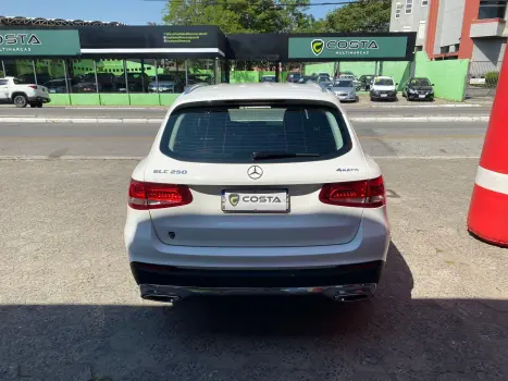 MERCEDES-BENZ GLC 250 2.0 16V 4P CGI 4MATIC 9G-TRONIC AUTOMTICO, Foto 5