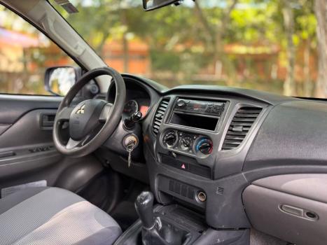 MITSUBISHI L 200 2.5 4X4 CABINE DUPLA DIESEL, Foto 7