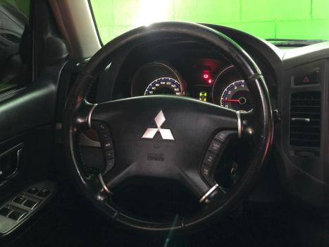 MITSUBISHI Pajero Full 3.2 16V 4P HPE 4X4 TURBO DIESEL AUTOMTICO, Foto 8