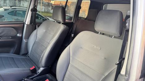 MITSUBISHI Pajero TR4 2.0 16V 4P FLEX AUTOMTICO, Foto 14