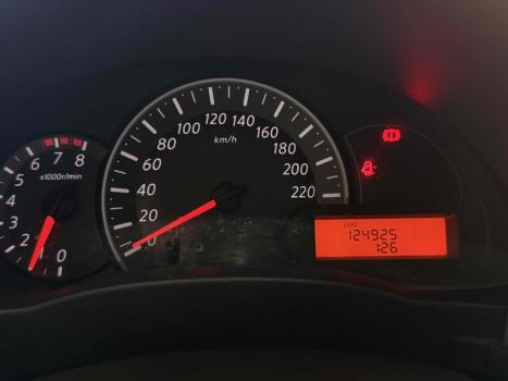 NISSAN March 1.0 16V 4P FLEX, Foto 10