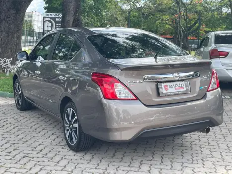 NISSAN Versa Sedan 1.6 16V 4P UNIQUE FLEX XTRONIC AUTOMTICO CVT, Foto 6