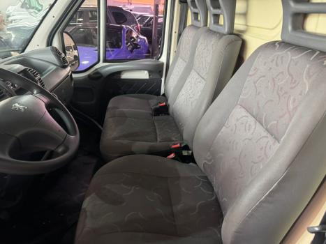 PEUGEOT Boxer 2.3 HDI 330 TURBO DIESEL FURGO CURTO 7,5M, Foto 19
