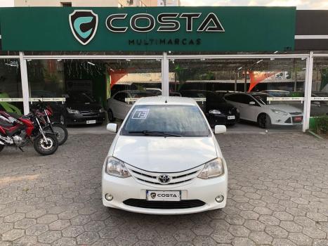 TOYOTA Etios Hatch 1.3 16V 4P FLEX XS, Foto 1