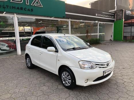 TOYOTA Etios Hatch 1.3 16V 4P FLEX XS, Foto 3