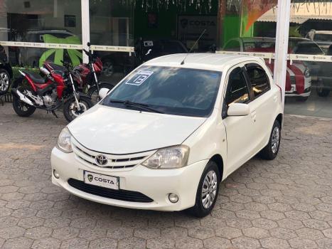 TOYOTA Etios Hatch 1.3 16V 4P FLEX XS, Foto 14