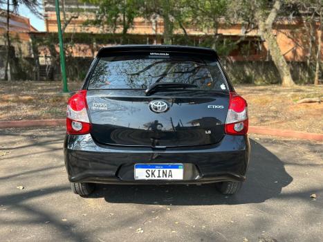 TOYOTA Etios Hatch 1.3 16V 4P FLEX X, Foto 5