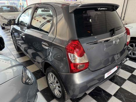 TOYOTA Etios Hatch 1.5 16V 4P FLEX XLS, Foto 4