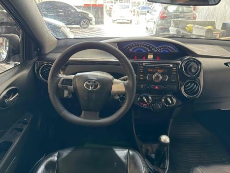 TOYOTA Etios Hatch 1.5 16V 4P FLEX XLS, Foto 8