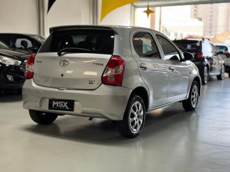 TOYOTA Etios Hatch 1.3 16V 4P FLEX X, Foto 12