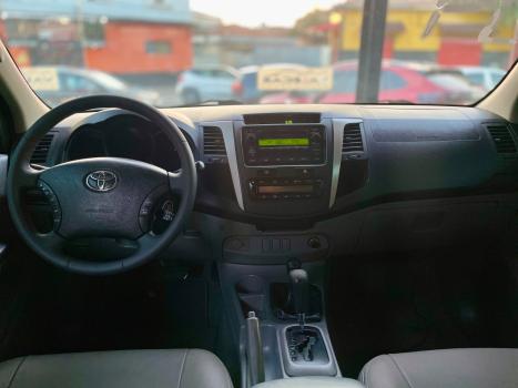 TOYOTA Hilux Caminhonete 3.0 4P 4X4 SRV TURBO DIESEL TOP CABINE DUPLA AUTOMTICO, Foto 9