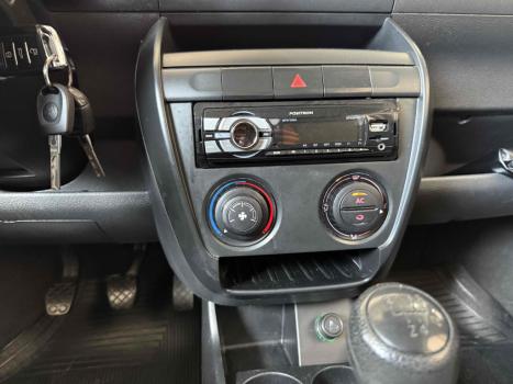 VOLKSWAGEN Fox 1.0 4P FLEX, Foto 10
