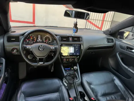 VOLKSWAGEN Jetta 2.0 4P CONFORTLINE FLEX, Foto 1