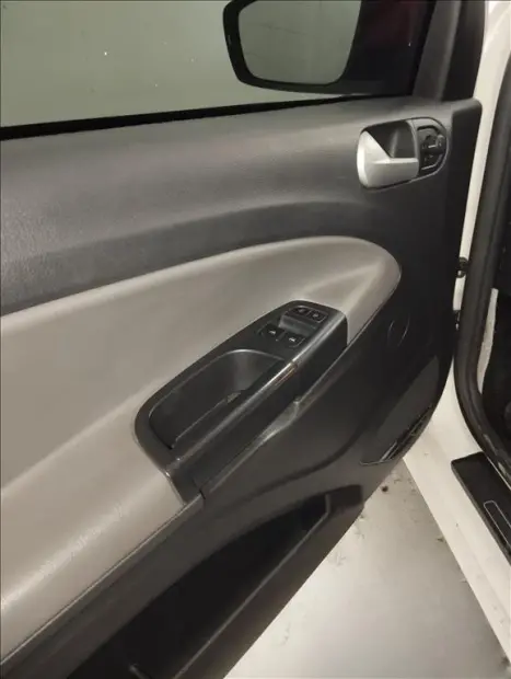VOLKSWAGEN Saveiro 1.6 G6 FLEX, Foto 10