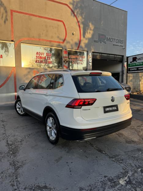 VOLKSWAGEN Tiguan 1.4 250 TSI TOTAL FLEX ALLSPACE COMFORTLINE TURBO AUTOMTICO TIPTRONIC, Foto 1