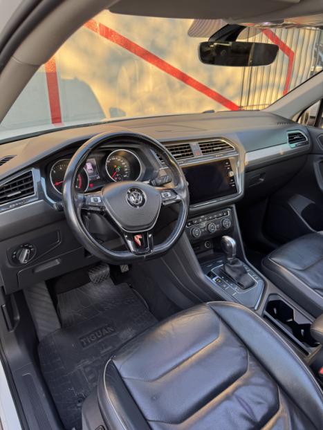 VOLKSWAGEN Tiguan 1.4 250 TSI TOTAL FLEX ALLSPACE COMFORTLINE TURBO AUTOMTICO TIPTRONIC, Foto 9