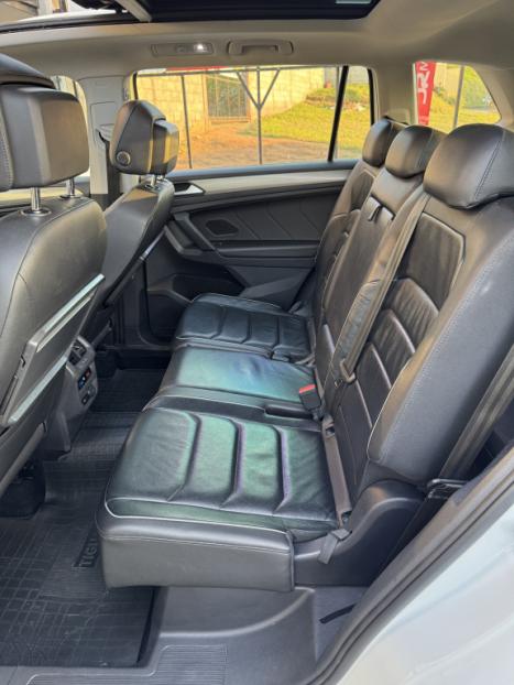 VOLKSWAGEN Tiguan 1.4 250 TSI TOTAL FLEX ALLSPACE COMFORTLINE TURBO AUTOMTICO TIPTRONIC, Foto 13
