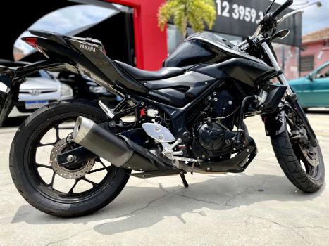 YAMAHA MT-03 300 ABS, Foto 3