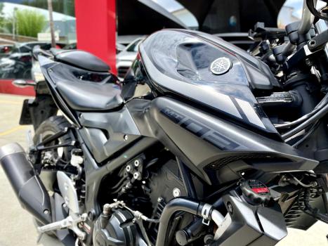 YAMAHA MT-03 300 ABS, Foto 10